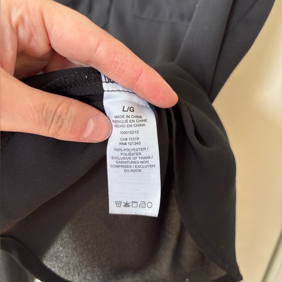 🎉4/30$🎉 Dynamite Black Sleeveless Blouse - Size L - Picture 3 of 4